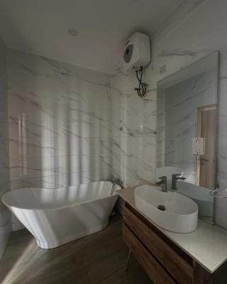 4bedroom Apartment with Elevator and Pool