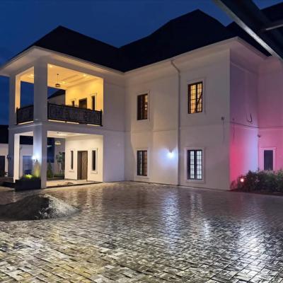 6 Bedroom Detatched Duplex with Swimming Pool, 2rooms Guestchalet and 2R