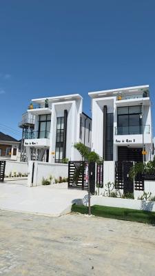 Luxurious 5-Bedrooms Fully Detached Duplex with Swimming Pool