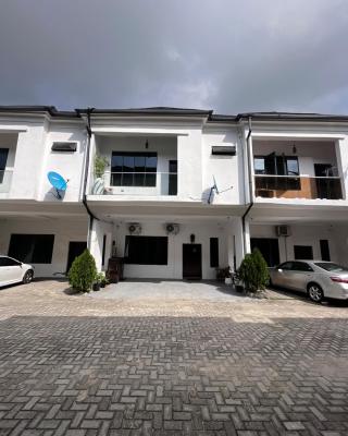 4 Bedroom Terrace Duplex