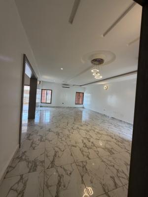 Luxurious 2 Bedroom Flat
