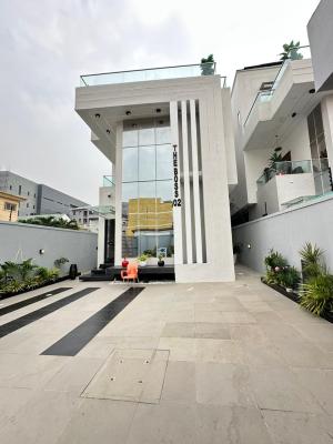 Outstanding 5 Bedroom Detached Home + BQ, Pool, Elevator, Cinema, Gym