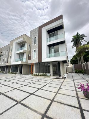 Spacious Luxury 5 Bedroom Detached Duplex + 2 BQS, Pool, Gym