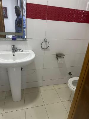 Spaciuos One Bedroom and Parlor (Mini-Flat) Upstairs with Personal Kitc