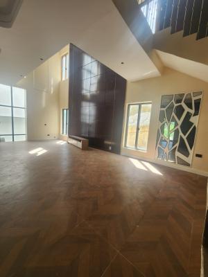 Luxurious 5 Bedroom Fully Detached Duplex