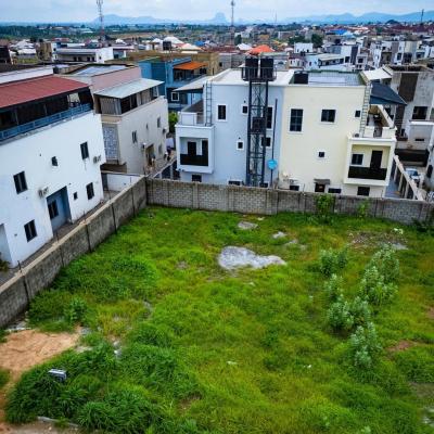 300SQM Duplex Plot in a Lovely Estate