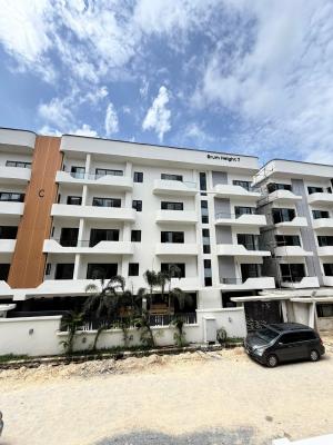 Spacious 2 Bedroom Apartment with Elevator