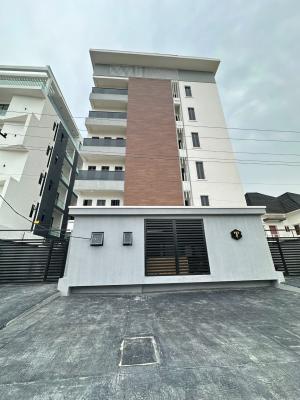 Exquisite 2 Bedroom Apartment with an Elevator