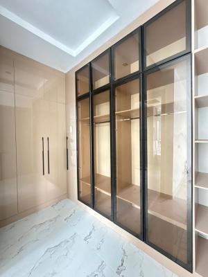 All Ensuite 5 Bedroom with Big Study, 1 Kitchen, 2BQ