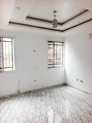A Well Maintained Spacious 2 Bedroom Flat
