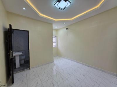 Charming, Brand New 2 Bedroom Apartment