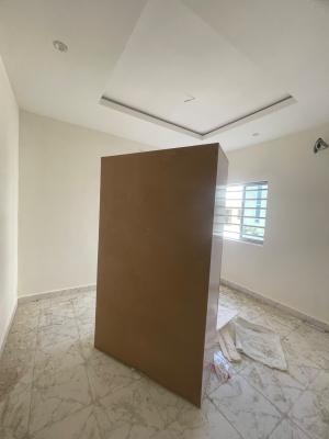 2 Bedroom Flat in a Call to Access Estate