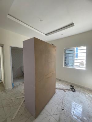 2 Bedroom Flat in a Call to Access Estate