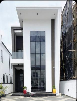 Lovely 5 Bedroom Detached Duplex