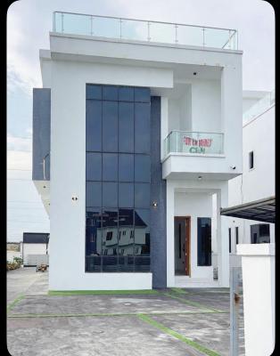 Stunning 5 Bedroom Detached Duplex