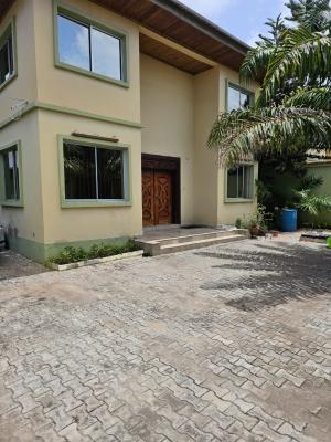 Spacious 6 Bedroom Fully Detached House