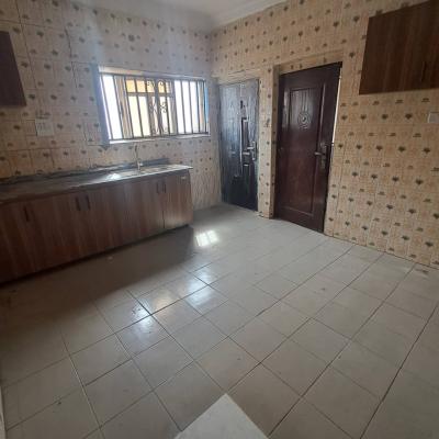 Sweet and Spacious 3bedroom Apartment