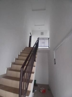 Clean and Spacious 2 Bedroom Apartment (Upstairs)