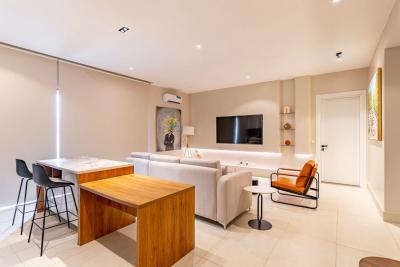 Luxury 1 Bedroom Apartment