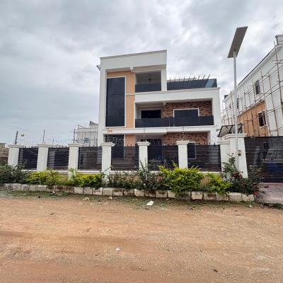 Beautifully Finished 5-Bedroom Detached Duplex