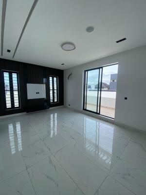 Luxury 5 Bedroom Fully Detached Duplex