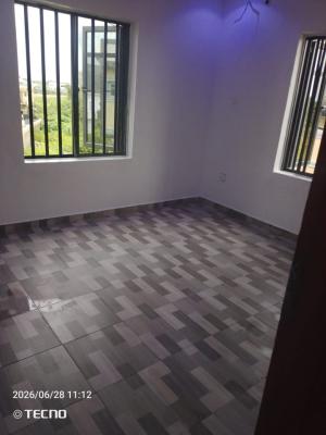 Available 2bedroom Fly