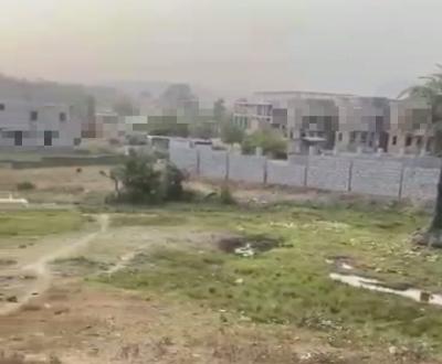 800 SQM of Land