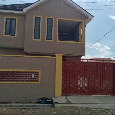 Newly and Tastefully Built 5 Bedroom Duplex in a Serene Area