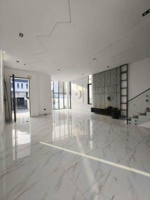 Luxury 5-Bedroom Fully Detached House + BQ & Swimming Pool
