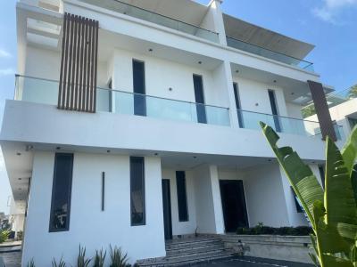 Luxury Tastefully Finished 5 Bedroom Semi-Detached House