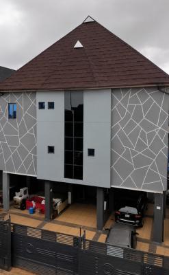 27 Rooms Functioning Hotel & Club
