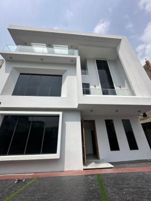 5 Bedroom Detached Duplex in Ikoyi