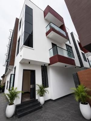 Luxury 5 Bedroom Fully Detached +BQ in Prime Location