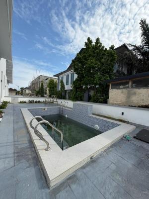 Luxury 5 Bedroom Fully Detached Duplex with BQ