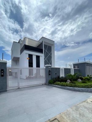 Luxury 5 Bedroom Fully Detached Duplex with Functional & Lovely Facili