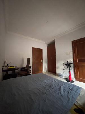 Spacious Room Upstairs with Fitted Shared Genaral Kitchen