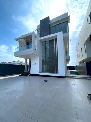 Luxury 5 Bedroom Fully Detached Duplex with Functional Facilities