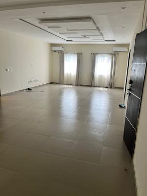 Lovely 2 Bedroom Apartment