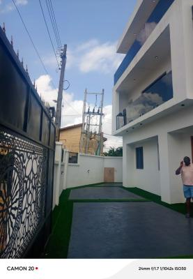 6 Bedroom Luxury Apartment