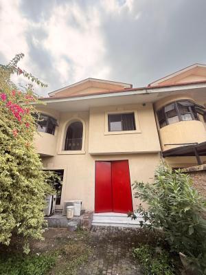 *direct Brief for Lease at Osborne One* Self-Serviced 3-Bedroom Terra