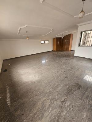 Spacious 2-Bedroom Apartment