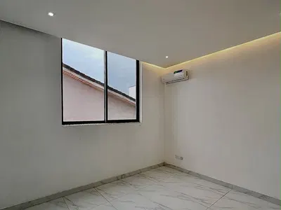 Fully Serviced 3 Bedroom Apartment with BQ