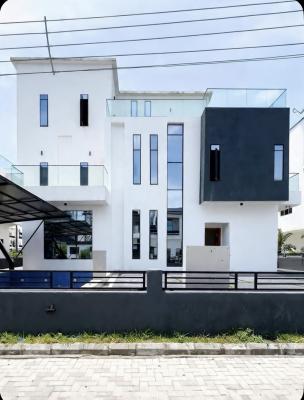 Lovely 5 Bedroom Detached Duplex