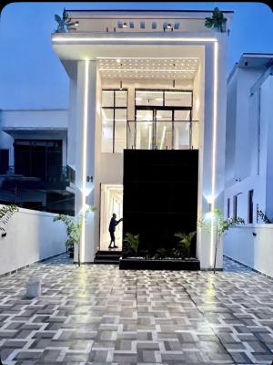 Stunning 5 Bedroom Detached Duplex