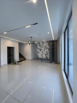 Contemporary 5 Bedroom Fully Duplex