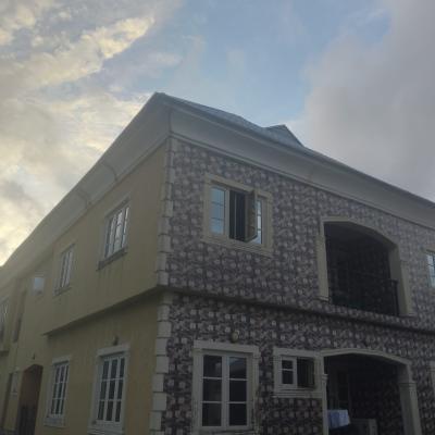 Renovated 2 Bedroom Apartment Upstairs in a Call to Access Estate