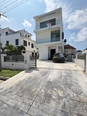 Newly Built 4 Bedroom Detached Duplex with Gym