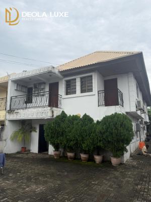 A Well Maintained 7 Bedroom Detached Duplex (Alone in Compound
