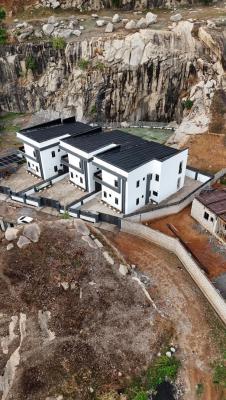 Executive 4 Bedrooms Terrace Duplex with Scenic Mountain View's