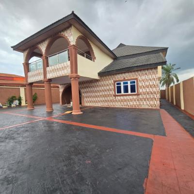 6-Bedroom Duplex